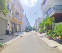 VỊ TRÍ NHÀ ĐOẠN NGOÀI GẦN CHỢ GẦN TRƯỜNG HỌC & GẦN SIÊU THỊ GO  CG Bán Nhà 1 Trệt 2 Lầu Đường B3 (Đ