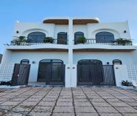 VỊ TRÍ NHÀ SÁNG ĐẸP CÓ KHOẢNG SÂN VƯỜN 80M² Bán Nhà 1 Trệt 1 Lầu Mới Xây - KDC Đông Phú