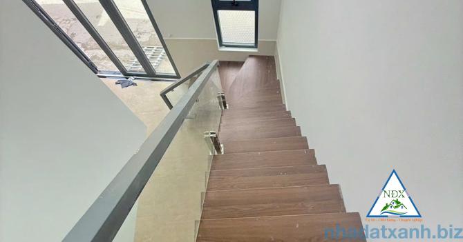 🌱 CHO THUÊ NHÀ TRỆT LỬNG CÒN MỚI ĐẸP   - Nhà Góc 2 mặt tiền mở cửa sổ được nên rất thoáng mát