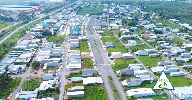 🏠 NHÀ TRỆT LỬNG LIỀN KỀ CÓ BAN CÔNG ĐÃ HOÀN THIỆN VỊ TRÍ ĐẸP GẦN GÓC NGÃ 4 ĐS6 KDC ĐÔNG PHÚ