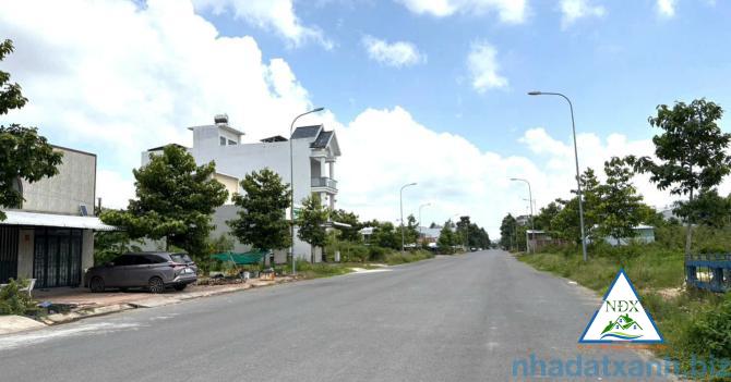 BÁN NỀN ĐẸP 110M2 ĐƯỜNG A4 LO 28M KDC PHÚ AN   + Giá bán: 2ty990rrieu