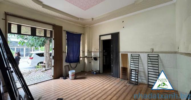 Bán nhà GÓC 1 trệt 2 lầu KDC 586, P. Hưng Phú, TP Cần Thơ. DT 96.6m2, giá 4.6