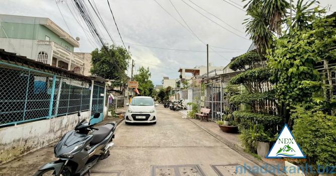 CG. BÁN NỀN 195m2 TẶNG NHÀ CẤP 4 (đang cho thuê 7tr/ tháng) VỊ TRÍ ĐẸP- HẺM 17 TRẦN HOÀNG NA- 7 TỶ