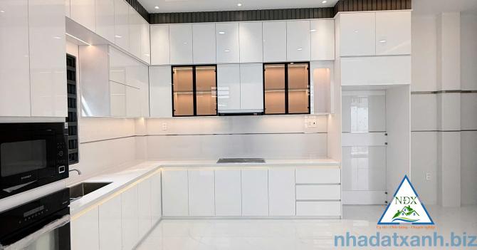 CG. BÁ.N SIÊU PHẨM 1 TRỆT 3 LẦU (có mương hở) FULL NỘI THẤT+ SÂN THƯỢNG (có thang máy), 4 PN MASTER