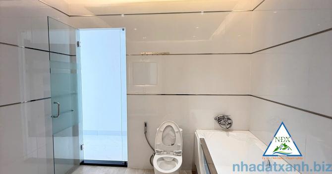 CG. BÁ.N SIÊU PHẨM 1 TRỆT 3 LẦU (có mương hở) FULL NỘI THẤT+ SÂN THƯỢNG (có thang máy), 4 PN MASTER