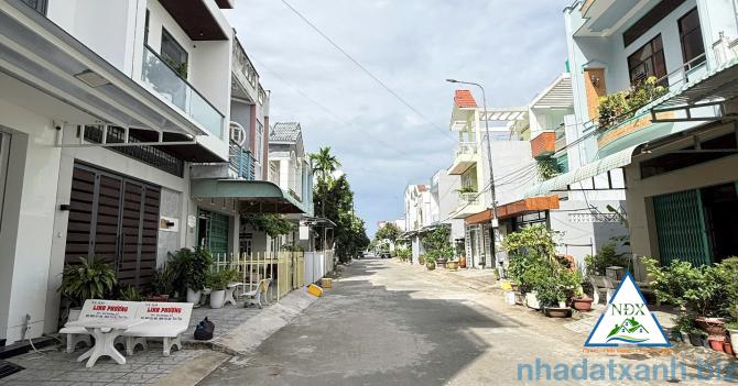 CG. BÁ.N SIÊU PHẨM 1 TRỆT 3 LẦU (có mương hở) FULL NỘI THẤT+ SÂN THƯỢNG (có thang máy), 4 PN MASTER