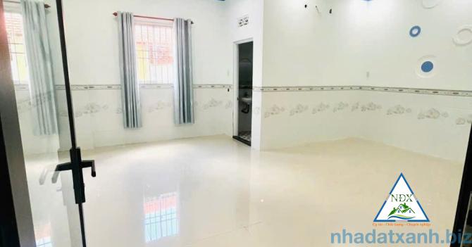 CHO THUÊ NHÀ TRỆT 3 LẦU VỊ TRÍ ĐẸP, MỚI - FULL MÁY LẠNH - KDC NAM LONG - CÁI RĂNG - CẦN THƠ
