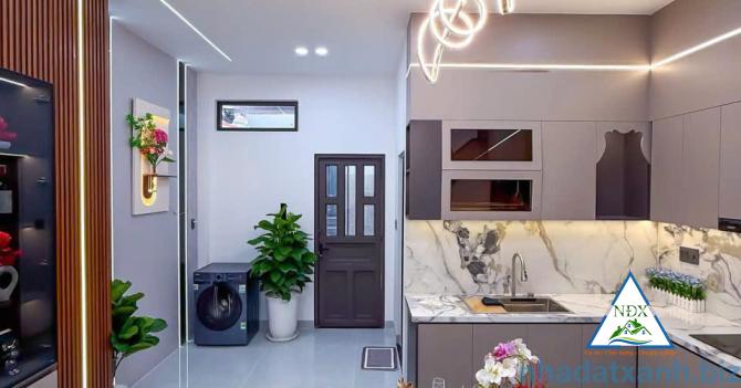 🌺CHỦ GỬI- GIÁ BÁN: 5 tỷ 250 triệu  NHÀ TRỆT LẦU PHONG CÁCH HIỆN ĐẠI | VỊ TRÍ RẤT ĐẸP