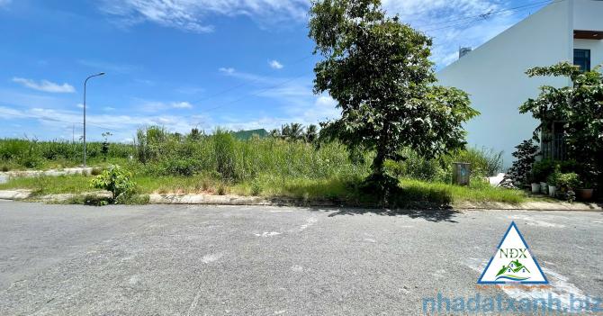 💥NỀN ĐẸP VỊ TRÍ ĐẸP GẦN CHỢ 586, GẦN BV HOÀN MỸ GIÁ CHỈ 2 TỶ 400 TRIỆU CÒN THƯƠNG LƯỢNG.
