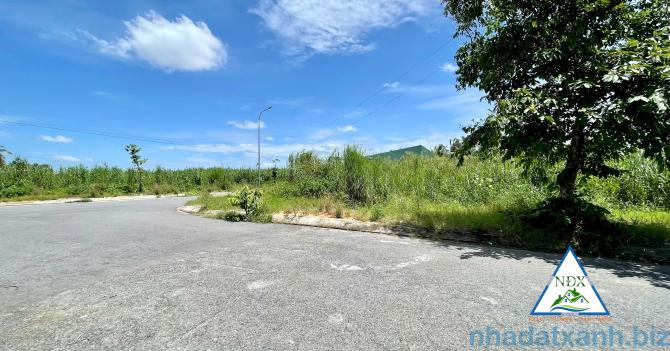 💥NỀN ĐẸP VỊ TRÍ ĐẸP GẦN CHỢ 586, GẦN BV HOÀN MỸ GIÁ CHỈ 2 TỶ 400 TRIỆU CÒN THƯƠNG LƯỢNG.
