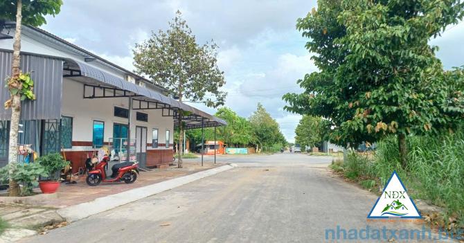NỀN ĐẸP VỊ TRÍ GẦN BÙI QUANG TRINH  CÁCH QUÁN CAFE HỘI Ý 50m
