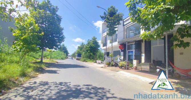 VỊ TRÍ NỀN SÁNG ĐẸP GẦN CHỢ 586 & BV HOÀN MỸ, GẦN TRƯỜNG HỌC  CG Bán Nền 81m²  B8 - KDC Phú AN