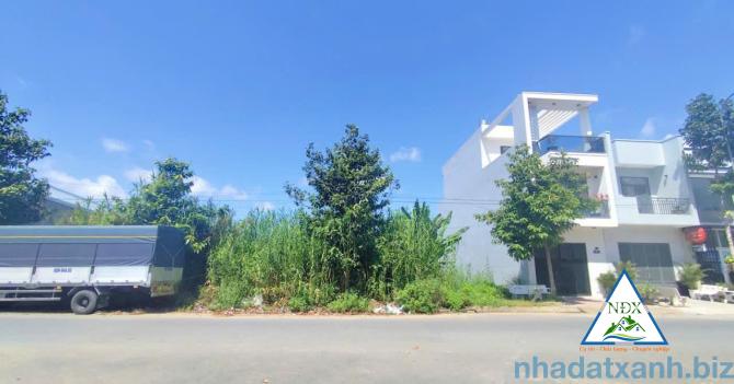 VỊ TRÍ NỀN SÁNG ĐẸP GẦN CHỢ 586 & BV HOÀN MỸ, GẦN TRƯỜNG HỌC  CG Bán Nền 81m²  B8 - KDC Phú AN