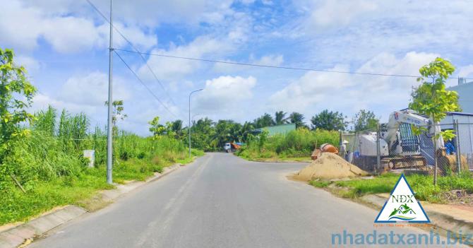 VỊ TRÍ NỀN SÁNG ĐẸP GẦN CHỢ 586 & TRƯỜNG HỌC GẦN BỆNH VIỆN HOÀN MỸ  CG Bán Nền 90m²- B8 KDC Phú An