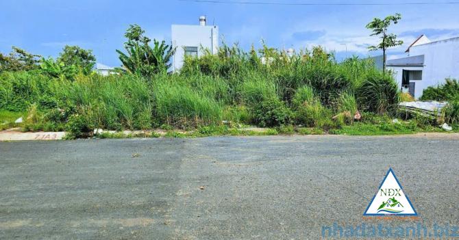 VỊ TRÍ NỀN SÁNG ĐẸP GẦN TRƯỜNG HỌC Bán Nền 80m² Giá Tốt - Mặt Tiền Lộ Lớn 28m -  A3 - KDC Tân Phú