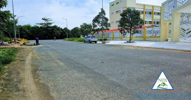 VỊ TRÍ NỀN SÁNG ĐẸP GẦN TRƯỜNG HỌC Bán Nền 80m² Giá Tốt - Mặt Tiền Lộ Lớn 28m -  A3 - KDC Tân Phú
