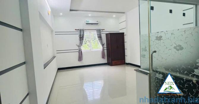 VỊ TRÍ NHÀ ĐẸP GẦN SIÊU THỊ GO  Cho Thuê Nhà 1 Trệt 2 Lầu Mới Đẹp - KDC Hưng Phú - Cái Răng - CT