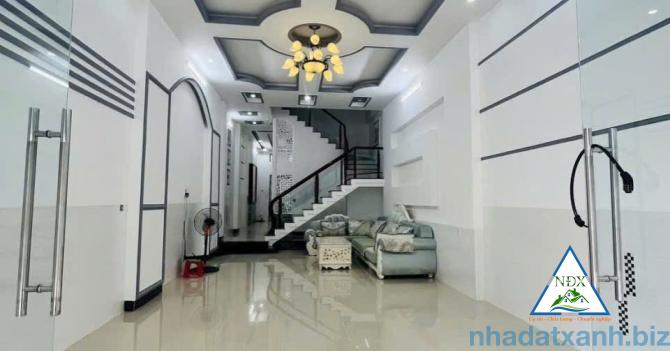 VỊ TRÍ NHÀ ĐẸP GẦN SIÊU THỊ GO  Cho Thuê Nhà 1 Trệt 2 Lầu Mới Đẹp - KDC Hưng Phú - Cái Răng - CT