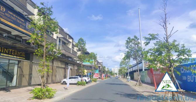 VỊ TRÍ NHÀ SÁNG ĐẸP CÓ HẺM KỸ THUẬT BÊN HÔNG 4M CG Bán Nhà Thô Trệt Lửng 2 Lầu - Đường D3