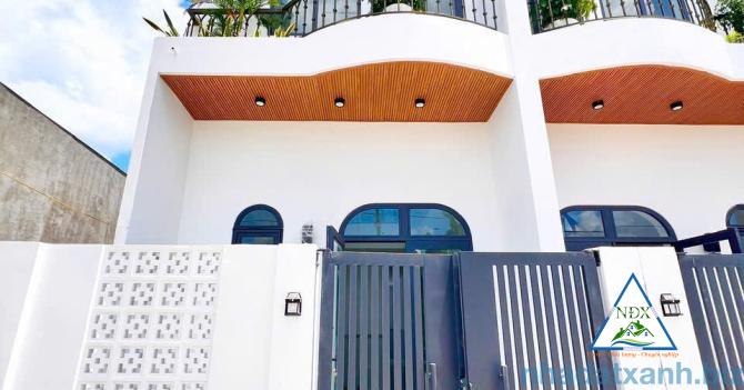 VỊ TRÍ NHÀ SÁNG ĐẸP CÓ KHOẢNG SÂN VƯỜN 80M² Bán Nhà 1 Trệt 1 Lầu Mới Xây - KDC Đông Phú