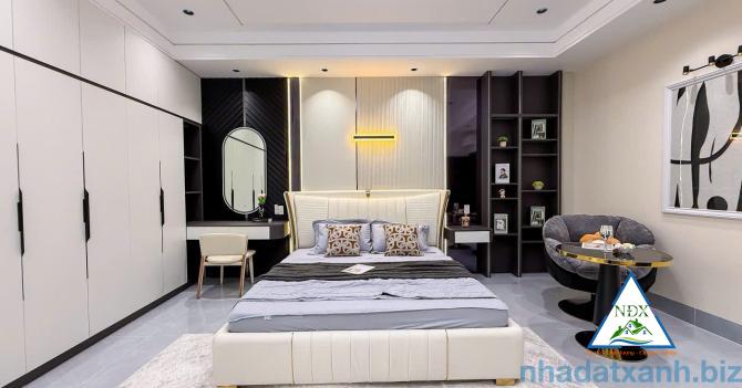 VỊ TRÍ NHÀ SÁNG ĐẸP DIỆN TÍCH LỚN  CG Bán Nhà 1 Trệt 2 Lầu Mới Đẹp - Đường D25 - KDC Hồng Loan 6A