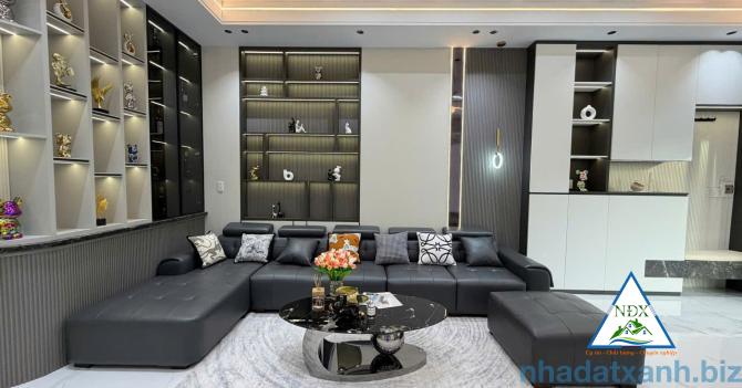 VỊ TRÍ NHÀ SÁNG ĐẸP DIỆN TÍCH LỚN  CG Bán Nhà 1 Trệt 2 Lầu Mới Đẹp - Đường D25 - KDC Hồng Loan 6A
