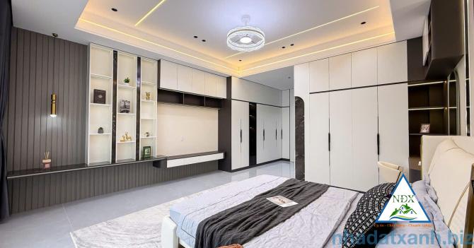 VỊ TRÍ NHÀ SÁNG ĐẸP DIỆN TÍCH LỚN  CG Bán Nhà 1 Trệt 2 Lầu Mới Đẹp - Đường D25 - KDC Hồng Loan 6A