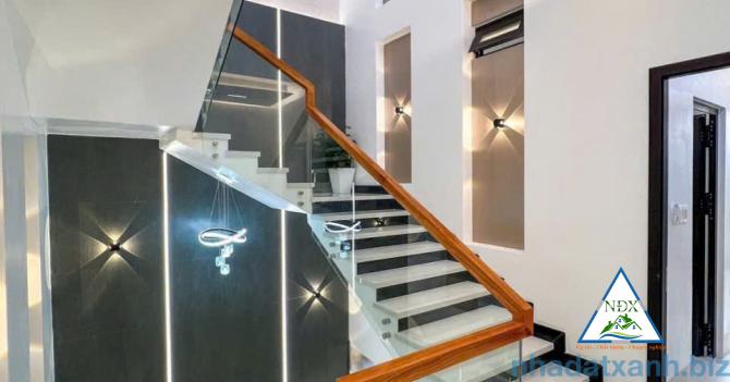 VỊ TRÍ NHÀ SÁNG ĐẸP GẦN CẦU TRẦN HOÀNG NA , TRƯỜNG ĐH TÂY ĐÔ , GẦN BỆNH VIỆN NAM CẦN THƠ