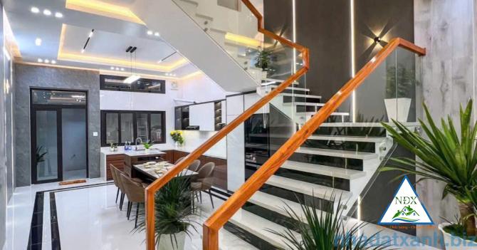 VỊ TRÍ NHÀ SÁNG ĐẸP GẦN CẦU TRẦN HOÀNG NA , TRƯỜNG ĐH TÂY ĐÔ , GẦN BỆNH VIỆN NAM CẦN THƠ