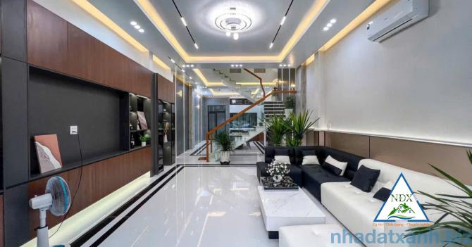 VỊ TRÍ NHÀ SÁNG ĐẸP GẦN CẦU TRẦN HOÀNG NA , TRƯỜNG ĐH TÂY ĐÔ , GẦN BỆNH VIỆN NAM CẦN THƠ