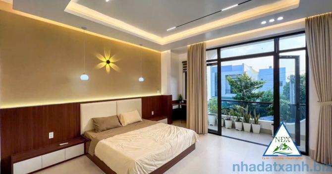 VỊ TRÍ NHÀ SÁNG ĐẸP GẦN CẦU TRẦN HOÀNG NA , TRƯỜNG ĐH TÂY ĐÔ , GẦN BỆNH VIỆN NAM CẦN THƠ