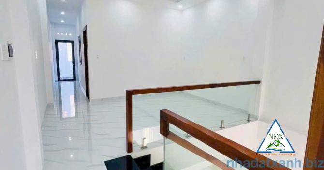 VỊ TRÍ NHÀ SÁNG ĐẸP GẦN CHỢ 586 & TRƯỜNG HỌC  GẦN BỆNH VIỆN HOÀN MỸ  CG Bán Nhà 1 Trệt 1 Lầu Mới