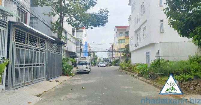 VỊ TRÍ NHÀ SÁNG ĐẸP GẦN QUỐC LỘ  CG Bán Nhà 1 Trệt 2 Lầu Mới Đẹp - Đường Số 8 - KDC Long Thịnh
