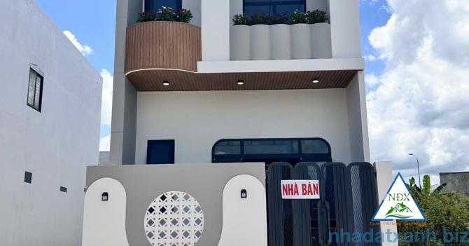 VỊ TRÍ NHÀ SÁNG ĐẸP GIÁ TỐT  Bán Nhà 1 Trệt 1 Lầu Mới Xây - KDC Đông Phú - Xã Châu Thành - TP. CT