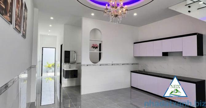 VỊ TRÍ NHÀ SÁNG ĐẸP GIÁ TỐT  Bán Nhà 1 Trệt 1 Lầu Mới Xây - KDC Đông Phú - Xã Châu Thành - TP. CT