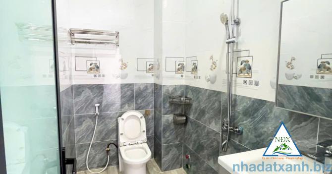 VỊ TRÍ NHÀ SÁNG ĐẸP GIÁ TỐT  Bán Nhà 1 Trệt 2 Lầu Mới Đẹp - Đường A2 - KDC Phú An - Phường Hưng Phú