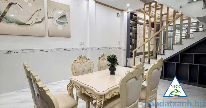 VỊ TRÍ NHÀ SÁNG ĐẸP GIÁ TỐT CG Bán Nhà 1 Trệt 2 Lầu + Sân Thượng Mới Đẹp - Đường 14B - Khu VHTĐ